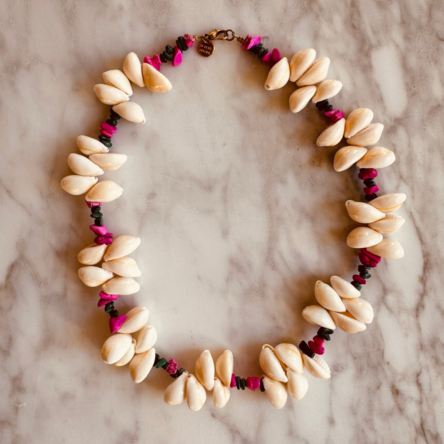 NECKLACE PINK GREEN SHELLS