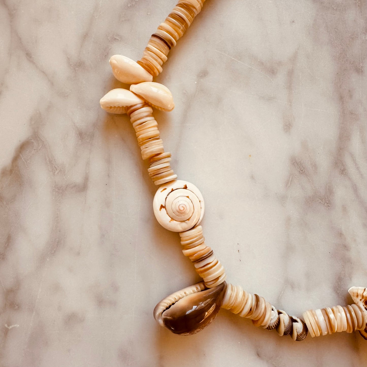 NECKLACE SHELLS OFF WHITE