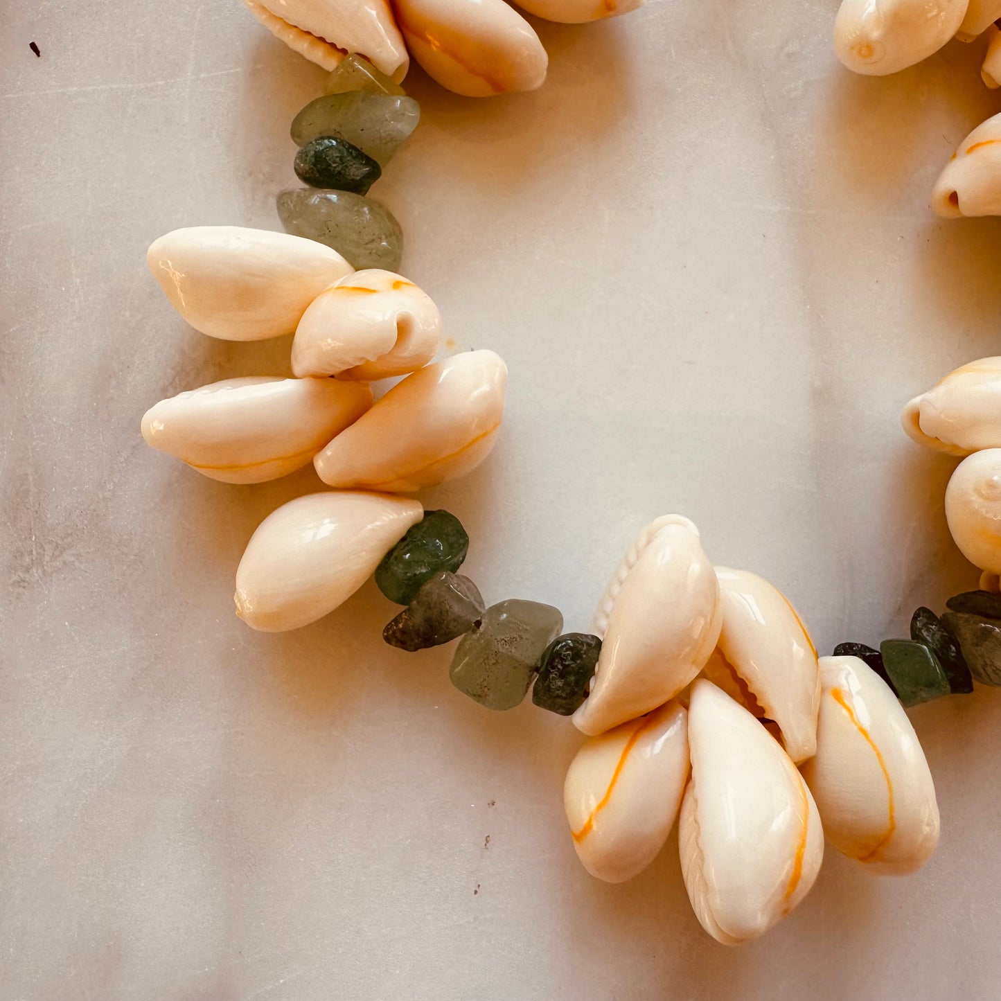 BRACELET GREEN SHELLS