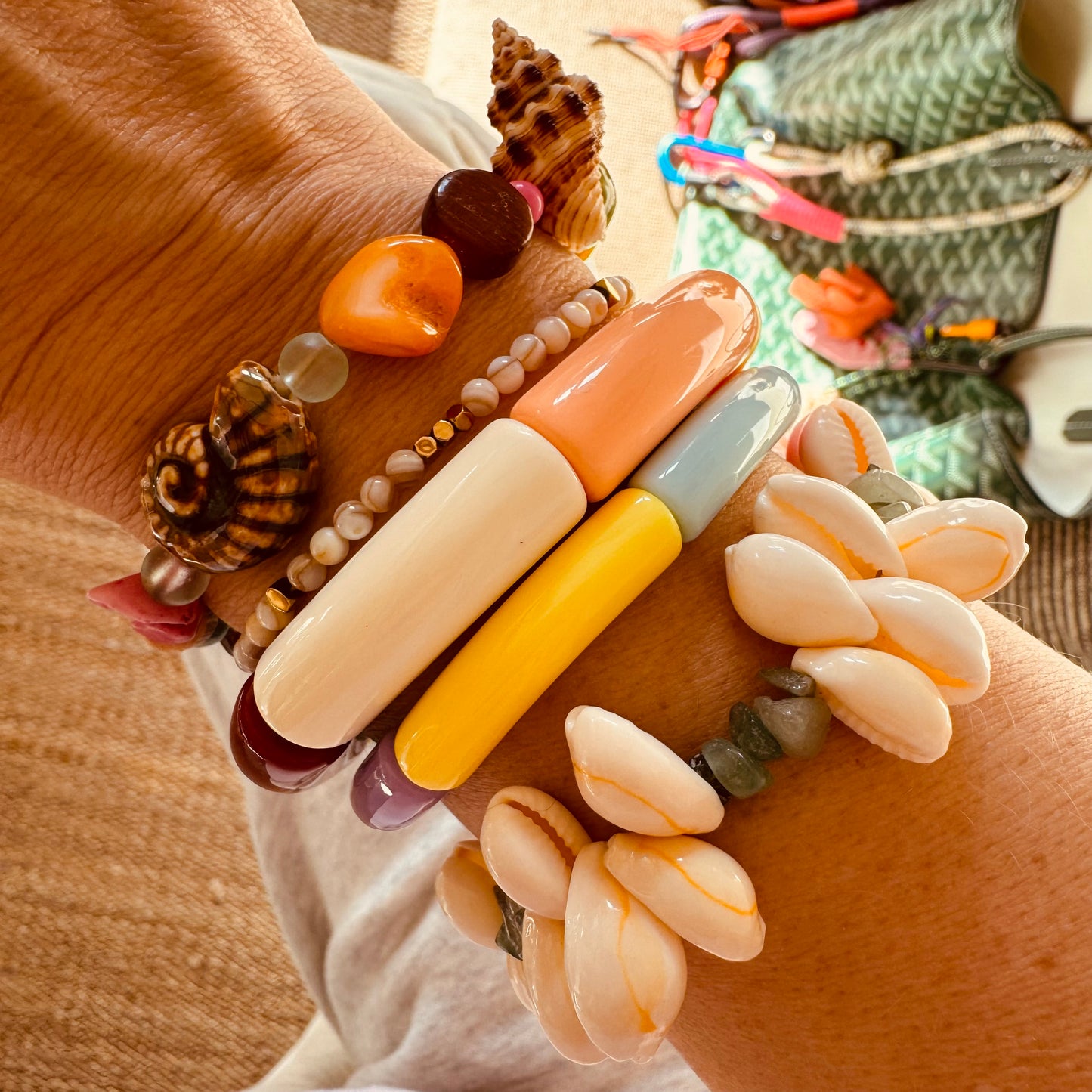 BRACELET GREEN SHELLS