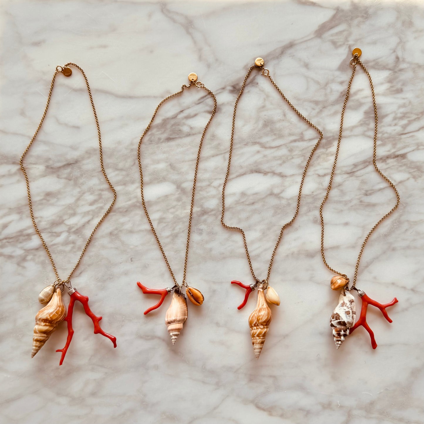 NECKLACE CORAL SHELL WHITE BROWN