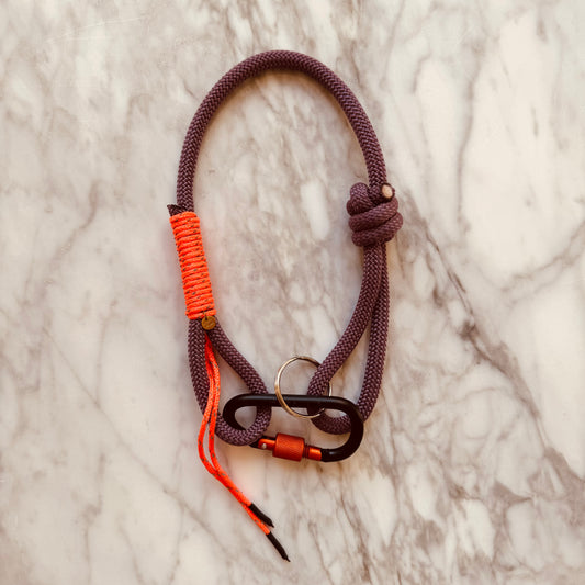 KEYCHAIN PURPLE ORANGE BLACK